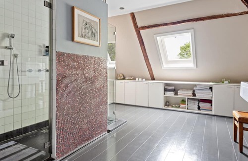 Oterleek Villa | Experience the timeless charm of the Dutch Farmhouse, an enchanting residential farmhouse that refle