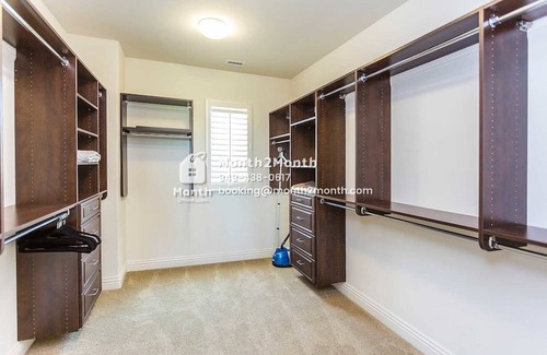 Irvine House | Cummings Bay #6747