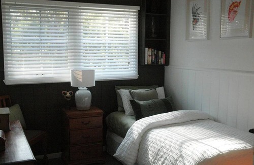 Scarsdale Cabin | The Cottage @ WoodlandSculptures