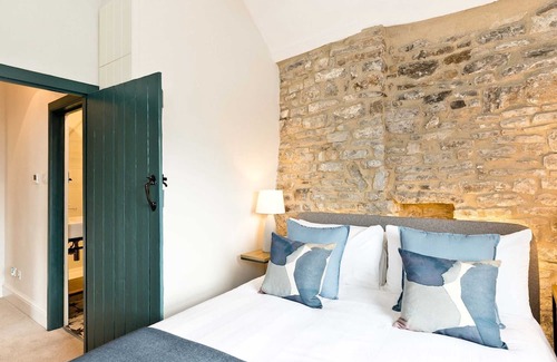 Litton Cottage | Luxury 2 bedroom boutique cottage in the picturesque village of Litton, sleeps 5