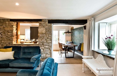 Litton Cottage | Luxury 2 bedroom boutique cottage in the picturesque village of Litton, sleeps 5