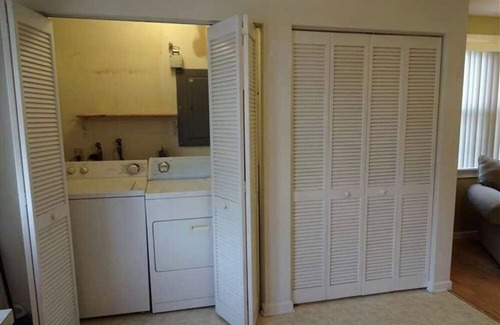 Fayetteville House | Adorable Fayetteville Ranch, great walkability, close to Town Center