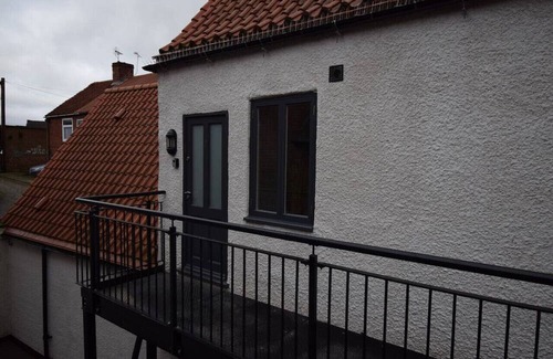 Worksop Apartment | No 8 Modern studio in Worksop