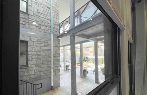 South Philadelphia West Apartment | ✨LUXURY STUDIO✨Near Univ. City, Airport & Stadiums