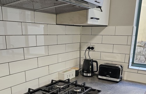 Connolly House | Golfers Getaway. Newly renovated home backing right on to the golf course.