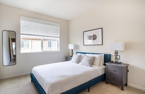 Edenvale House | Sweet San Jose 4BR w/ Pool, Gym, Spa & A/C, nr Dining, by Blueground