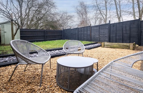 Brackley House | 3-bed House in Brackley* Contractors *Relocations