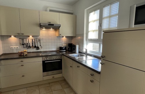 Zingst Villa | Haus Admiral, W-lan, 8 Personen+2 Kleinkinder, 3pkw-stellpl.,5 Min. zum Strand