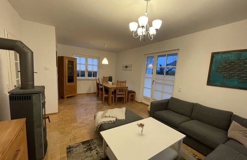 Zingst Villa | Haus Admiral, W-lan, 8 Personen+2 Kleinkinder, 3pkw-stellpl.,5 Min. zum Strand