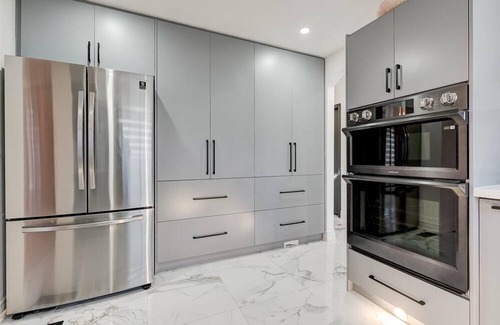 Markham House | Cozy home in Markham city where you can gather with family and friends.