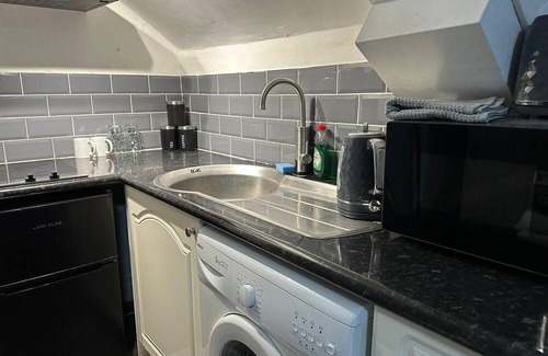 Newport Apartment | Studio Flat in Newport - Close to City Centre