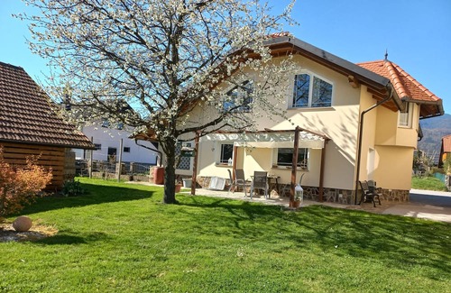 Varpolje Apartment | Restful Two Bedroom Apartment in Rečica ob Savinji