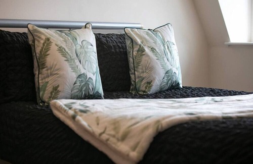 West Bridgford Apartment | OnPoint - Lovely 2 Bed Apt - Heart of the city!