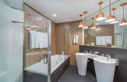 Muntelier Hotel | MIA Seepark Hotel Murten