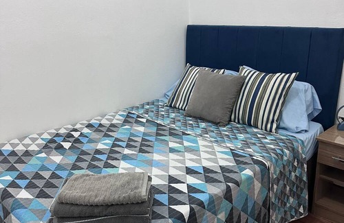 West Sector Apartment | 2-bedroom apartment in enchanting Setor Oeste,Castro’s neighbor!