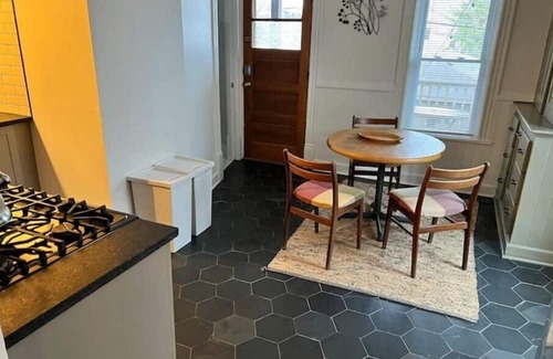 Northeast Minneapolis Arts District House | NE Minneapolis Brick Beauty - Unit 3n