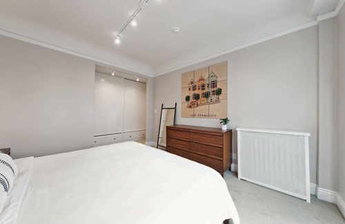Nob Hill Apartment | Nob Hill 1 BR w/ Office by Anyplace - 11613