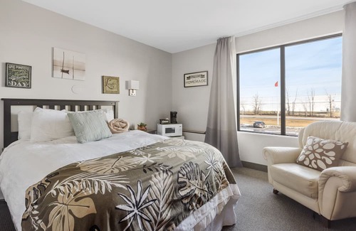 Casselman Bed & Breakfast | Restauparc Motel Offers Comfort, Convenience and Restaurant Amenities