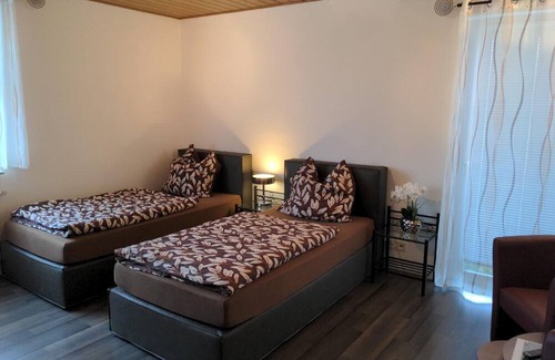 Grebenstein Apartment | Ferienwohnung im Grünen