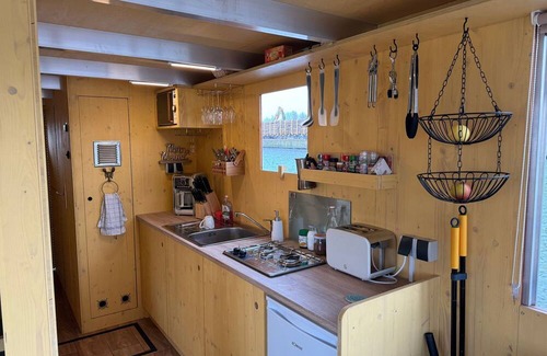 Anklam Boat Rental | Winniboats - Haus auf dem Wasser - Winniboats