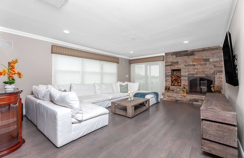 Lido Beach House | Water View Beach House with roof top deck and private beach