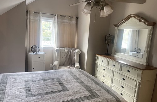 Stockbridge House | Full apartment Fully furnished 1 bedroom 1 bath apartment kitchen 1mile I-75