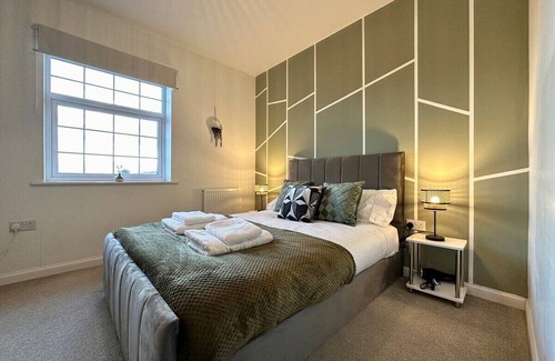 Doncaster Apartment | Stylish Serviced Apartment - Near City Centre