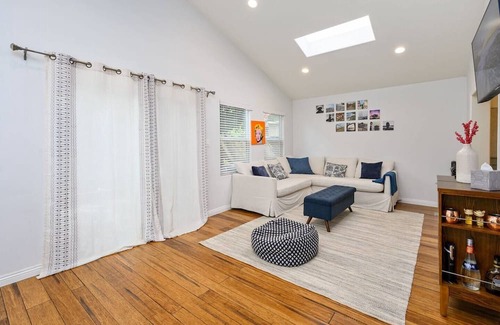 Harbor House | Family Homes, Putt-putt, Games, Grill out, Netflix