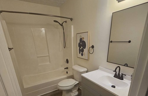 Kennesaw House | 4 Bedroom luxury family Home newly remodeled