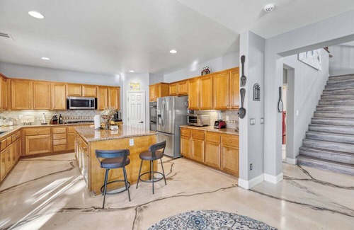 Silverado Ranch House | Lavender Oasis-Your Retreat from the Vegas Hustle