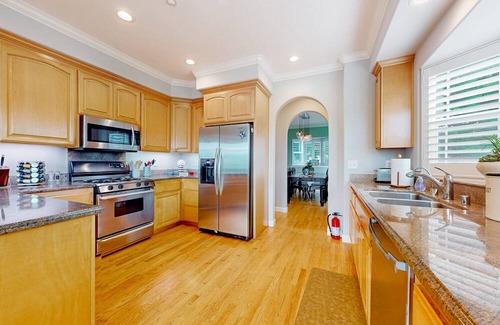 El Granada House | Luxury beach house with private hot tub, enclosed yard, BBQ, & fireplace