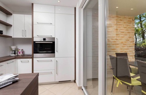 Soline Apartment | Two bedroom apartment near beach Soline, Krk (A-21714-b)