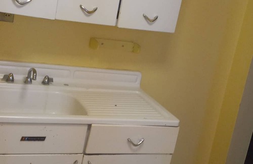 Calumet Apartment | vintage city apartment, quiet with nice view