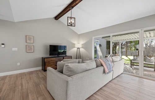 North Austin Civic Association House | Entire Newly Renovated Home