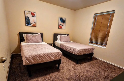 Belton House | Belton Near Expo. Great Home in Small neighborhood Cul Du Sac.