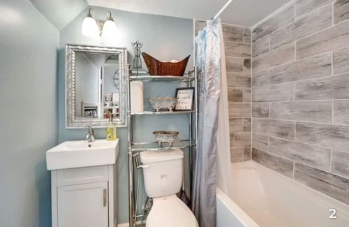 High Point Other | Historic Guest Home