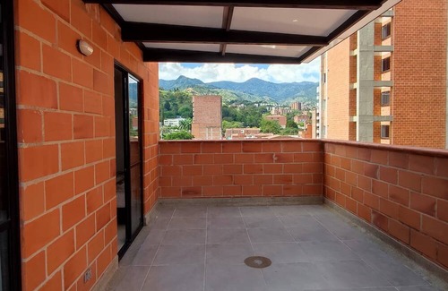 La Castellana Apartment | Peaceful setting, all the essentials & tourist areas nearby. Pet-friendly