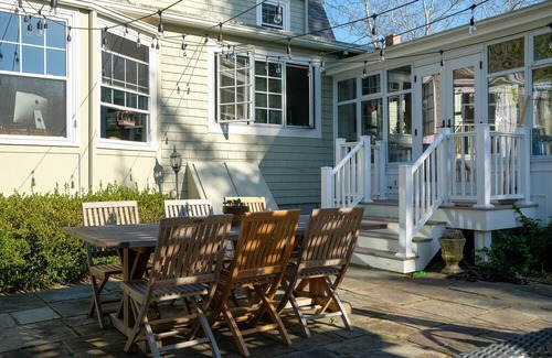 Kingston House | The Dutch Colonial - Historic Kingston Village