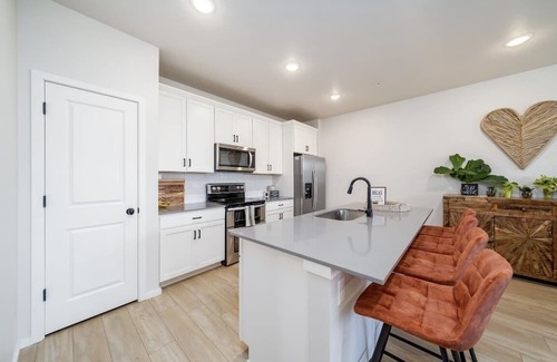 Windsor Condo | Luxury Condo in Windsor, CO