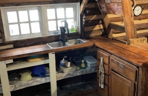 Dundee Cabin | Cozy, rustic off grid cabin on 15 acres. Pet friendly! No cleaning or pet fees!!