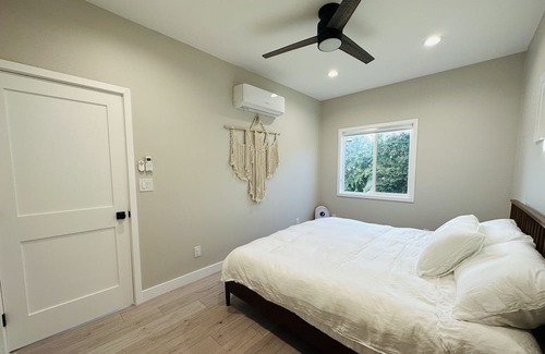 Azusa House | Modern 2BR Azusa Abode w/ Putting Green and Deck