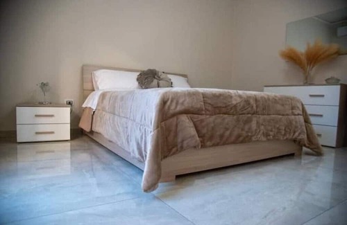Poggiomarino Apartment | Campania Apartment Vesuvio Comfort - 150m station - 5km Pompeii