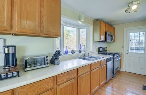 Littleton Cottage | Littleton Lakeside Retreat w/ Deck & Yard!