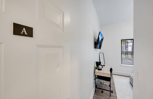 Borough Park House | City Living Redefined: Contemporary Charm in Brooklyn