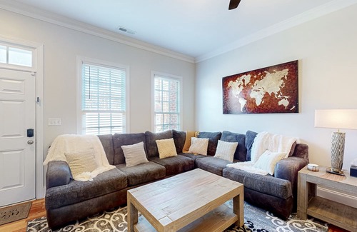 Greensboro House | Charming townhome in the city with a pool table, patio, full kitchen, A/C, & W/D