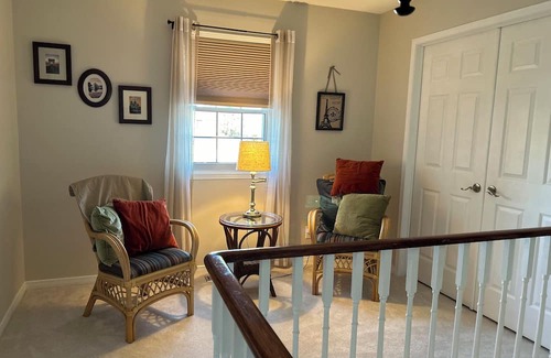 Barrie House | Cozy Home away from home! Spacious 3 bedrooms, 2 1/2 bath house.