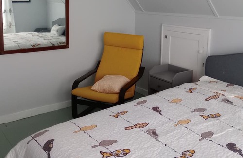 Honesdale House | Grove Cottage, near a small historic town, with summer and winter activities.
