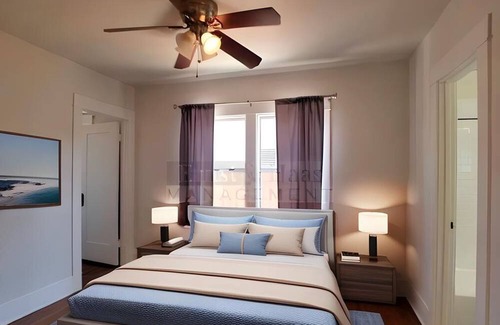 Franklin House | Alamitos Beach Bugalow - Walk to downtown, beach and 4th Street corridor!