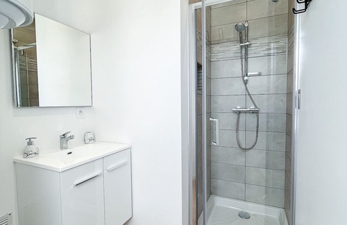 La Verrie Apartment | Ideal T2 Duplex Plein Centre - 8 min du Puy du Fou