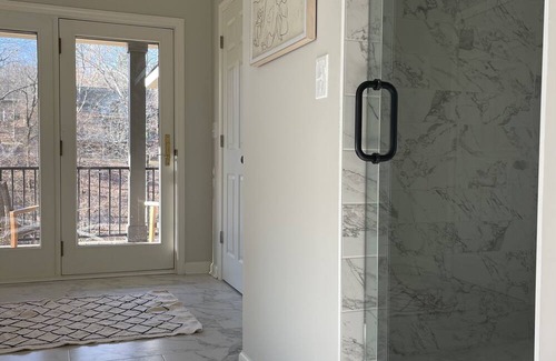 Stephens House | Private wooded setting overlooking a beautiful stream, 10 miles from downtown